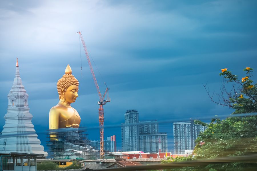 Wat Paknam Phasi Charoen Bangkok